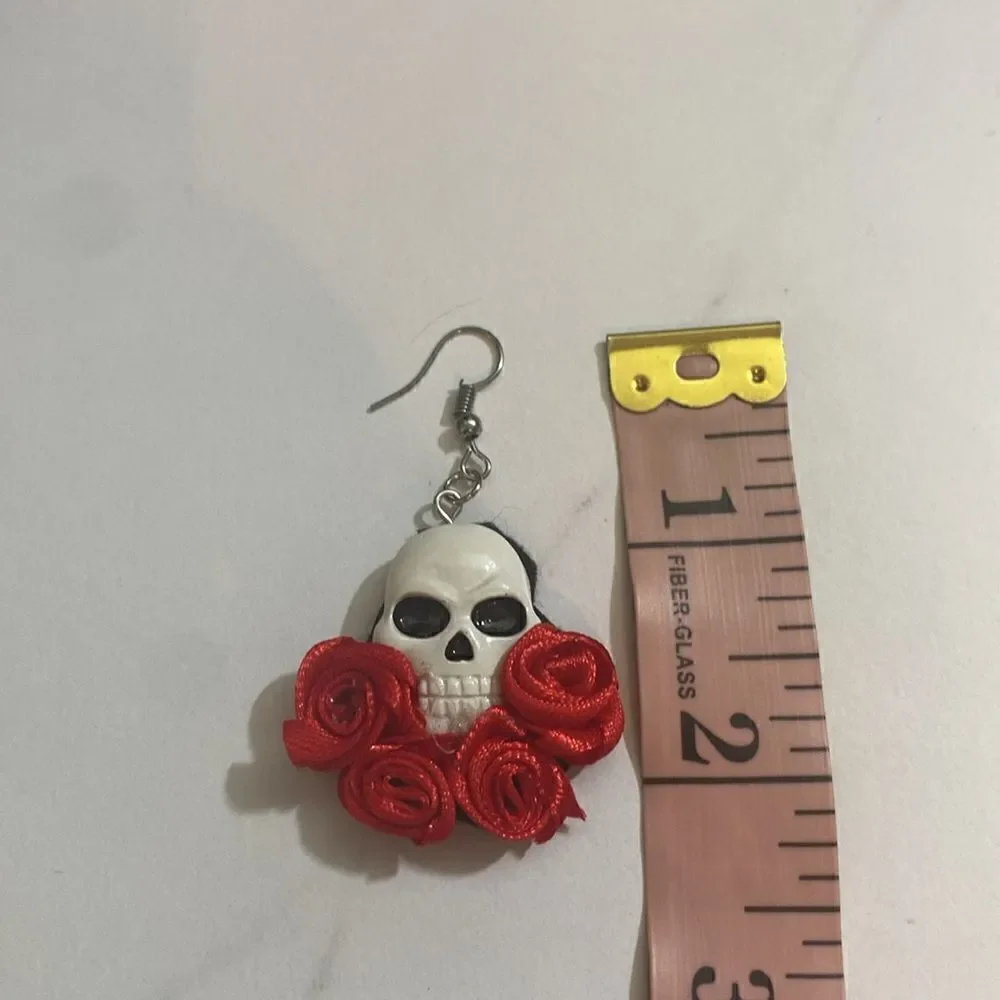NWT Day of the Dead Drop Earrings White Skull on Red Rose Flowers